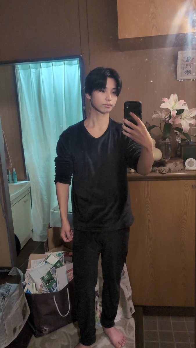 りあるーひーろーさん tweet media