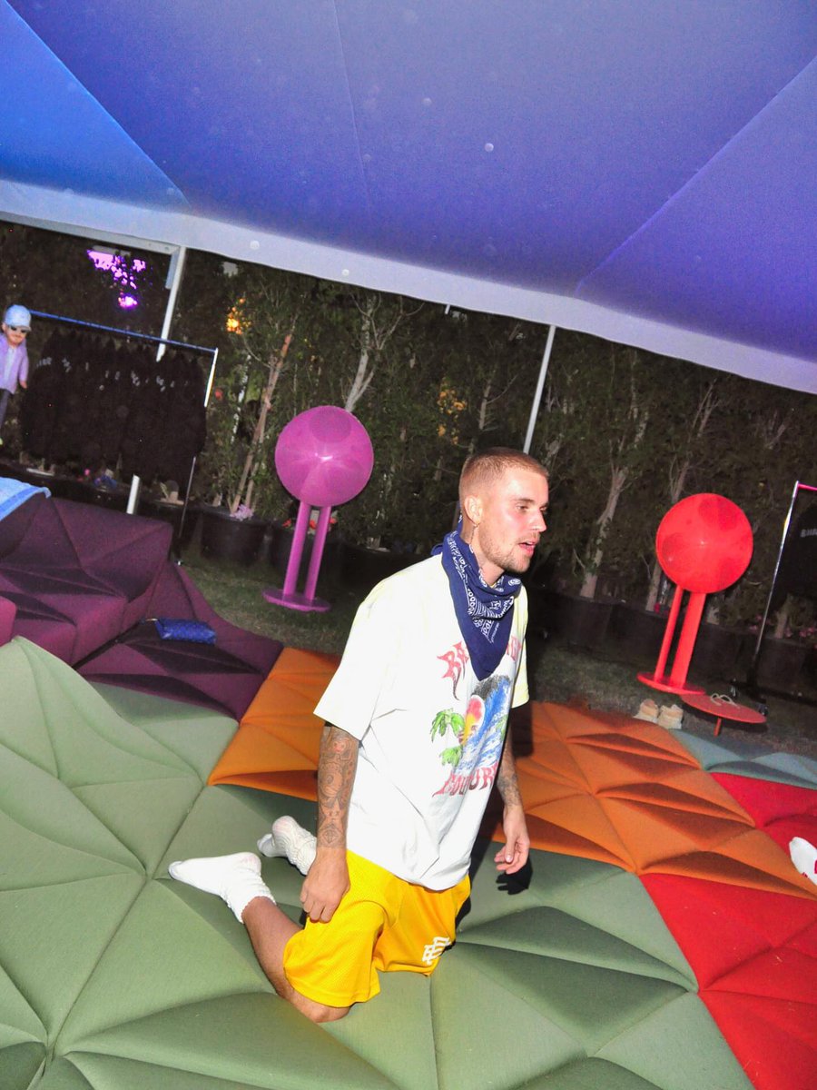 Justin Bieber tweet media