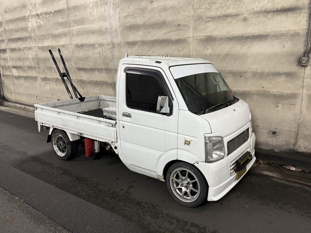 spp_21d's tweet photo. だれか63の竹槍欲しい人居ませんか?笑

動画は中間純正です
取り付けは、ポンです

リアピースのみ竹槍…
なんか変に結構気合い入ります

4万円　引き取りのみ！兵庫県 https://t.co/eIvivozK8u