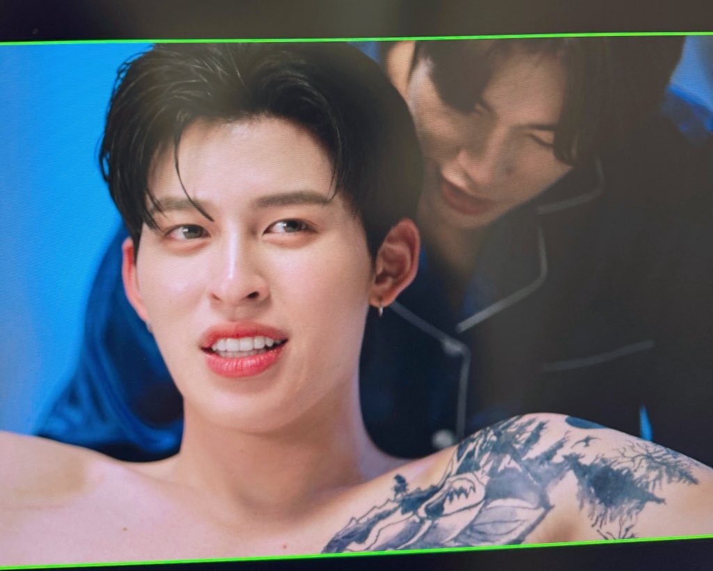 PondPhuwin Official Thailand (DoubleP) tweet media