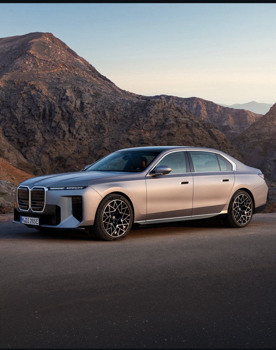 R!cky W. tweet media