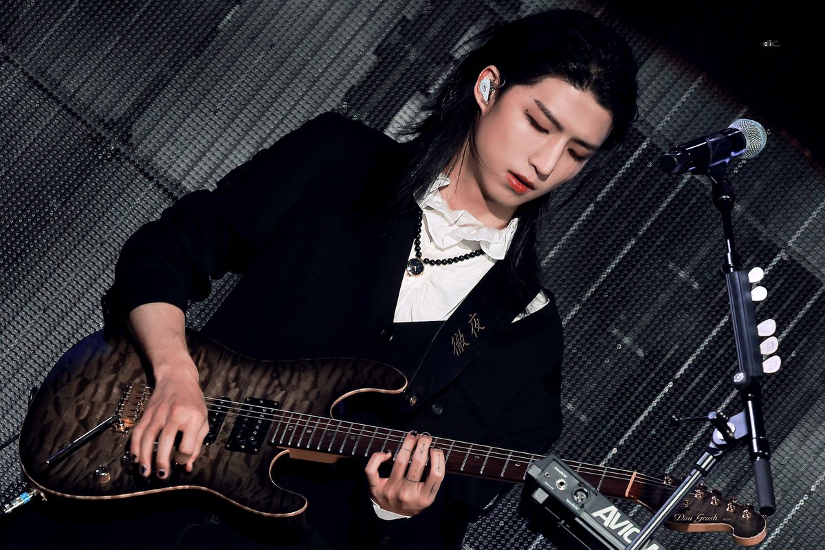 정이든다 tweet media