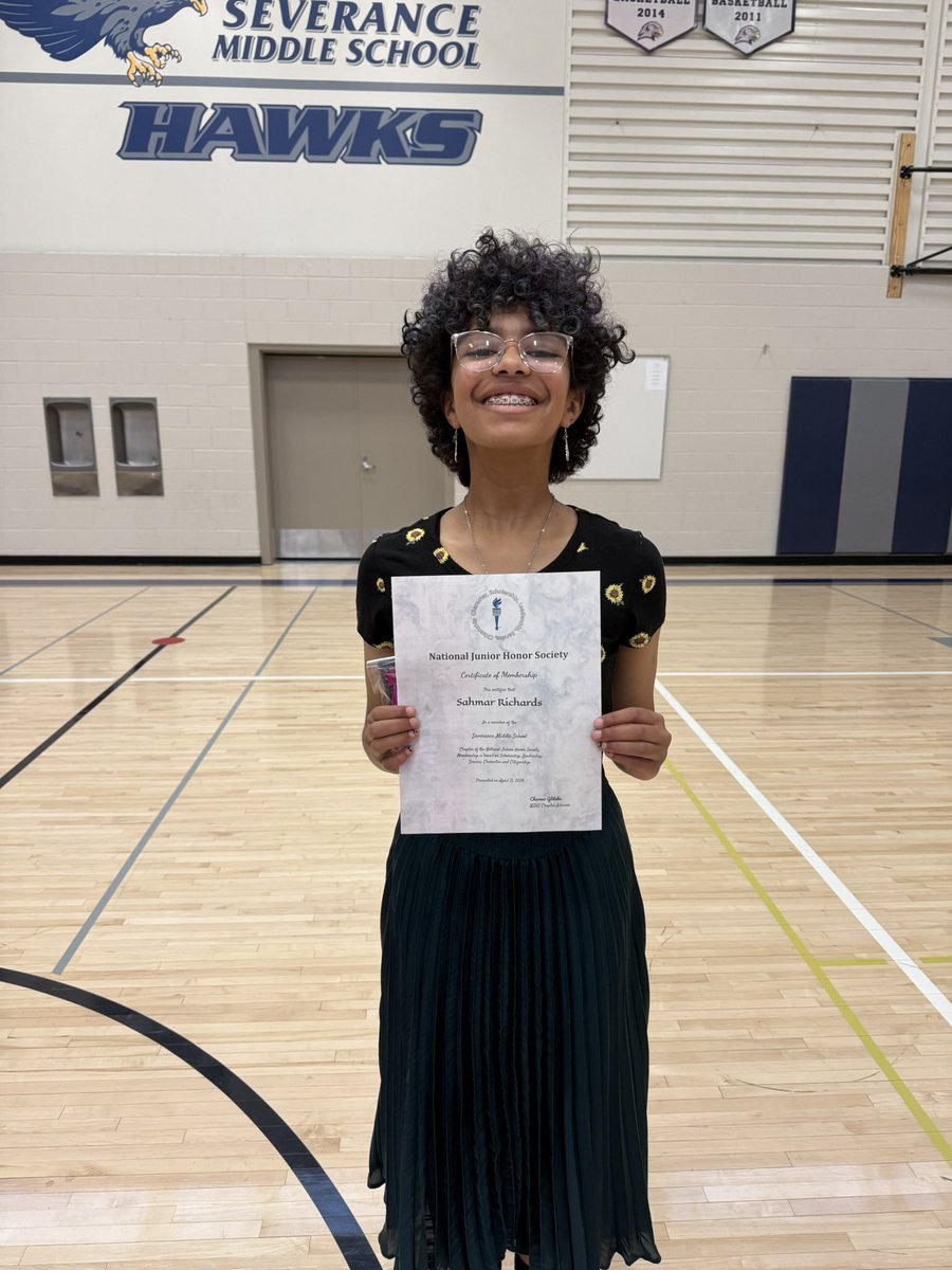 5280Keith's tweet image. Sam was inducted in the National Junior Honors Society with Severance Middle School last night. She’s never short of amazing 🥹

#dadlife
#girldad