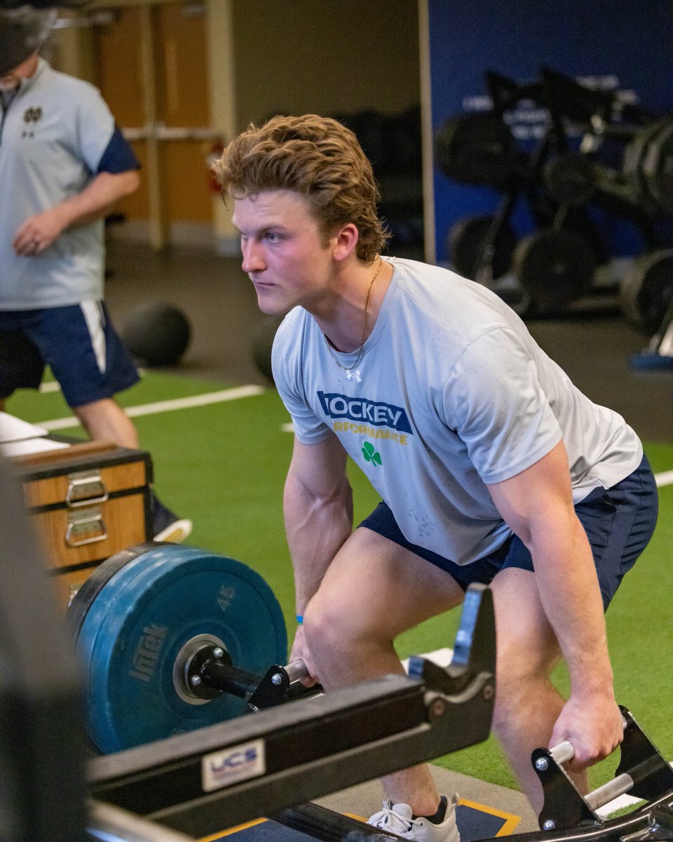 Notre Dame Hockey tweet media