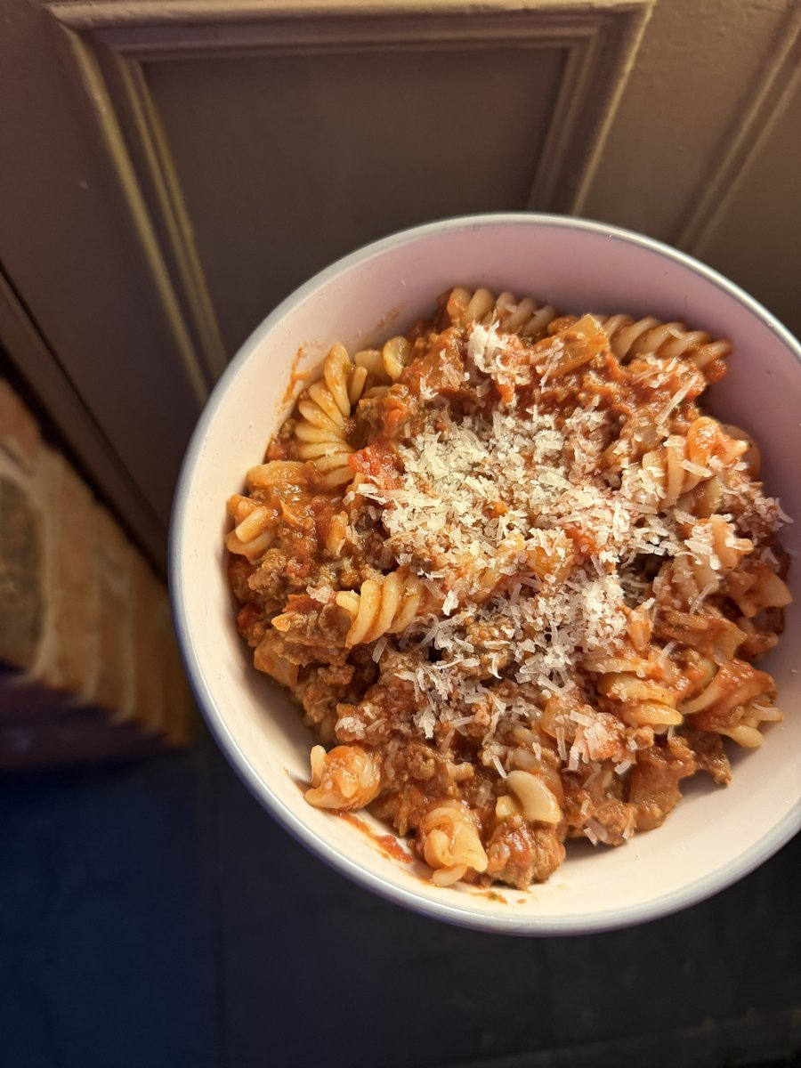 rly cool girl tweet media