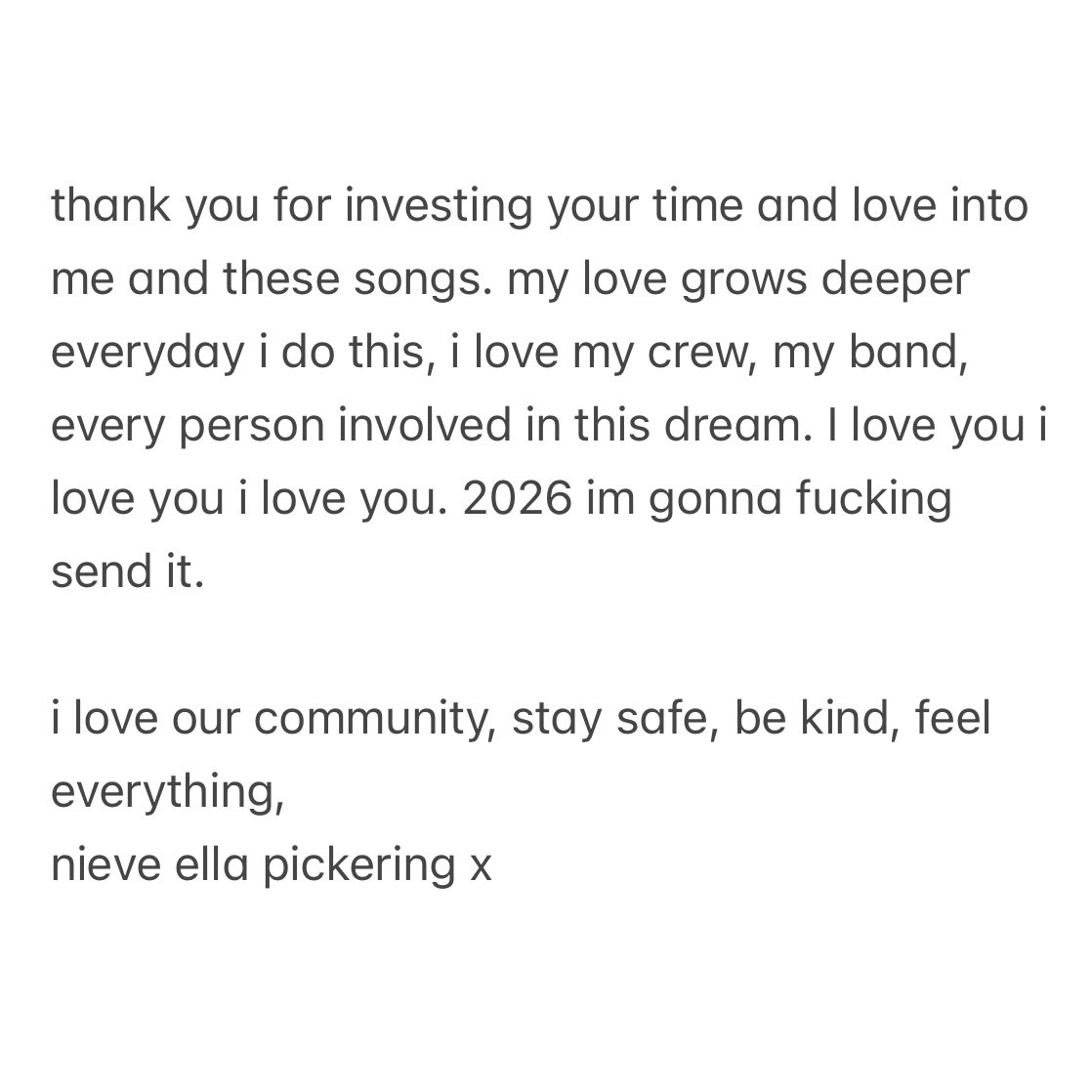 nieve ella tweet media