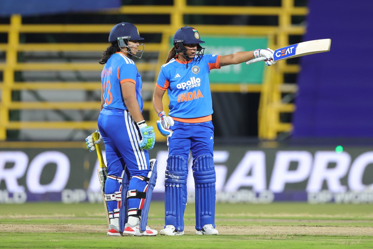 BCCIWomen's tweet image. WHAT. A. FINISH 🔥
 
A blistering 5️⃣1️⃣(26) stand between Harmanpreet Kaur &amp;amp; Richa Ghosh powers #TeamIndia to 1️⃣9️⃣2️⃣

Updates ▶️ bit.ly/SAWvINDW-3rdT2…

#SAvIND | @ImHarmanpreet | @13richaghosh
