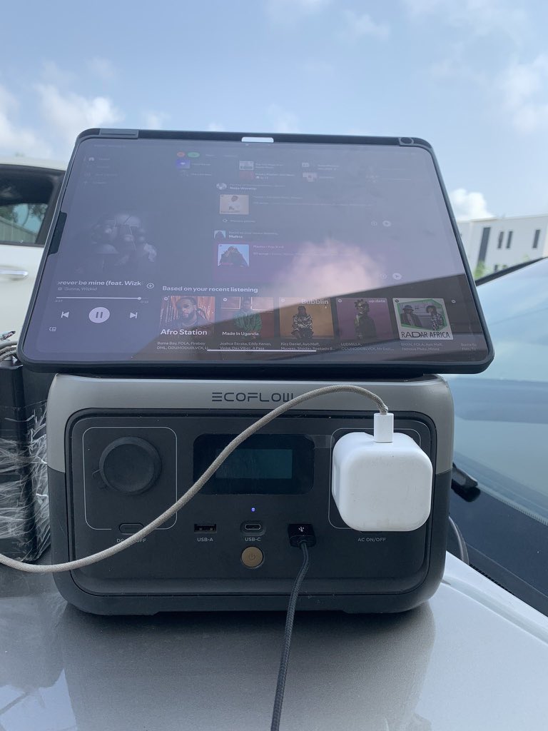 Val Gadgets tweet media
