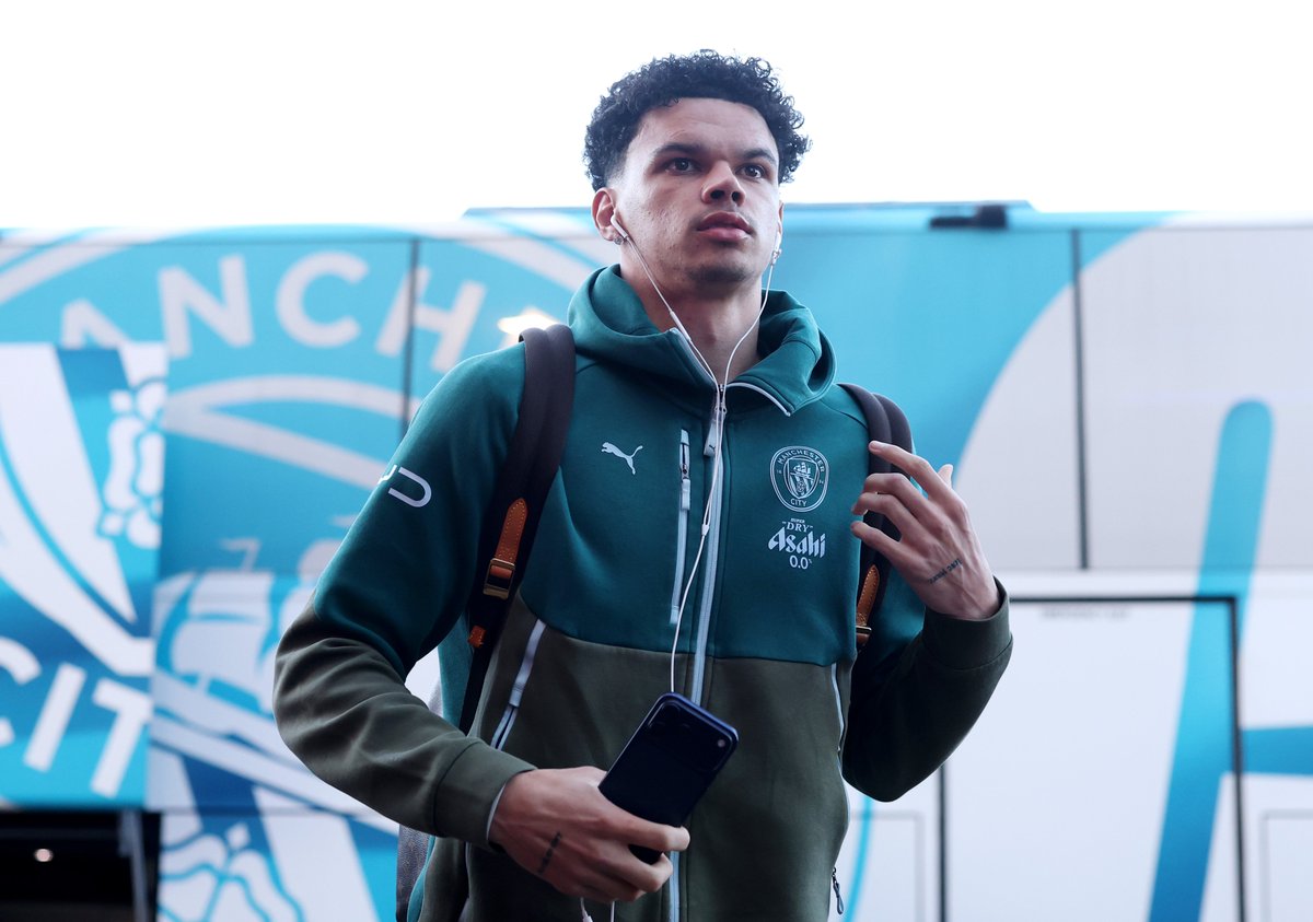 Premier League tweet media