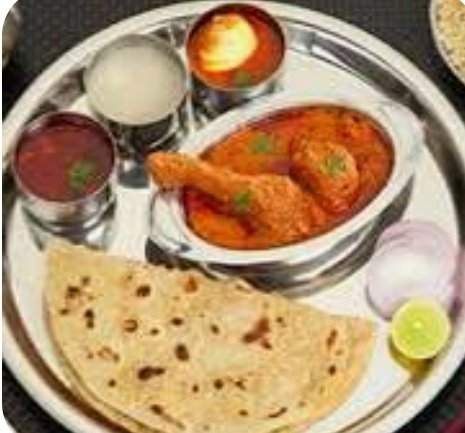 GirishPandy's tweet image. कौन क्या खा रहा है? पिछले कुछ दिनों से देश का यही सबसे बड़ा मुद्दा है 🤔
इसे वैचारिक दरिद्रता का चरम ही कहा जाएगा 😥
भला खाने जैसी निहायत निजी चीज भी किसी देश में बहस का विषय हो सकती है❓ 
 #FoodChoice #Debate #India  #Freedom #ThinkAgain #RealIssues