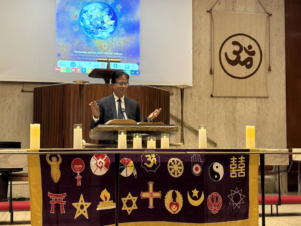 Brotherone81192's tweet image. youtube.com/shorts/CMXjdlX… #happy #earthday #greetings from #brotheroneness #hatenone #friendofuniverse #love #all #spiritualbillionaire #sssbaba
#1world #1family #love 🌎#all #onenessofallmessagepromoter 4/22/2026