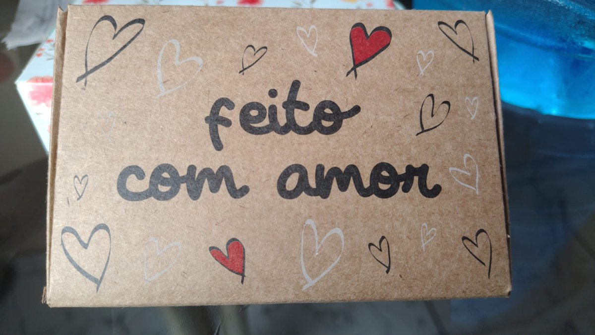 A caixinha que vai chegar para quem comprou as pulseiras 💓
Fiz alguns envios hoje, amanhã vou fazer outros e sexta sai mais❤️
Obrigada há todos que compraram comigo ❤️
Ainda ta disponível pra quem quer!!!