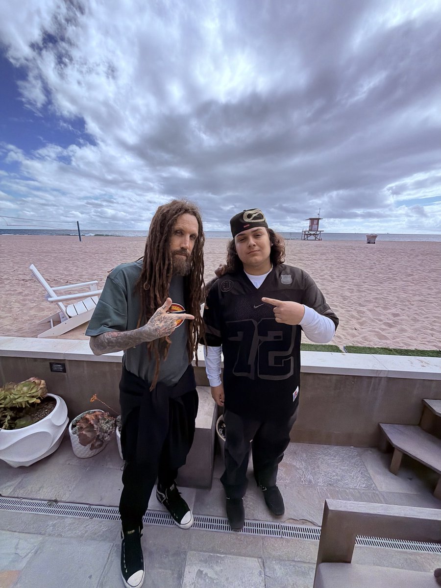 Brian Welch tweet media