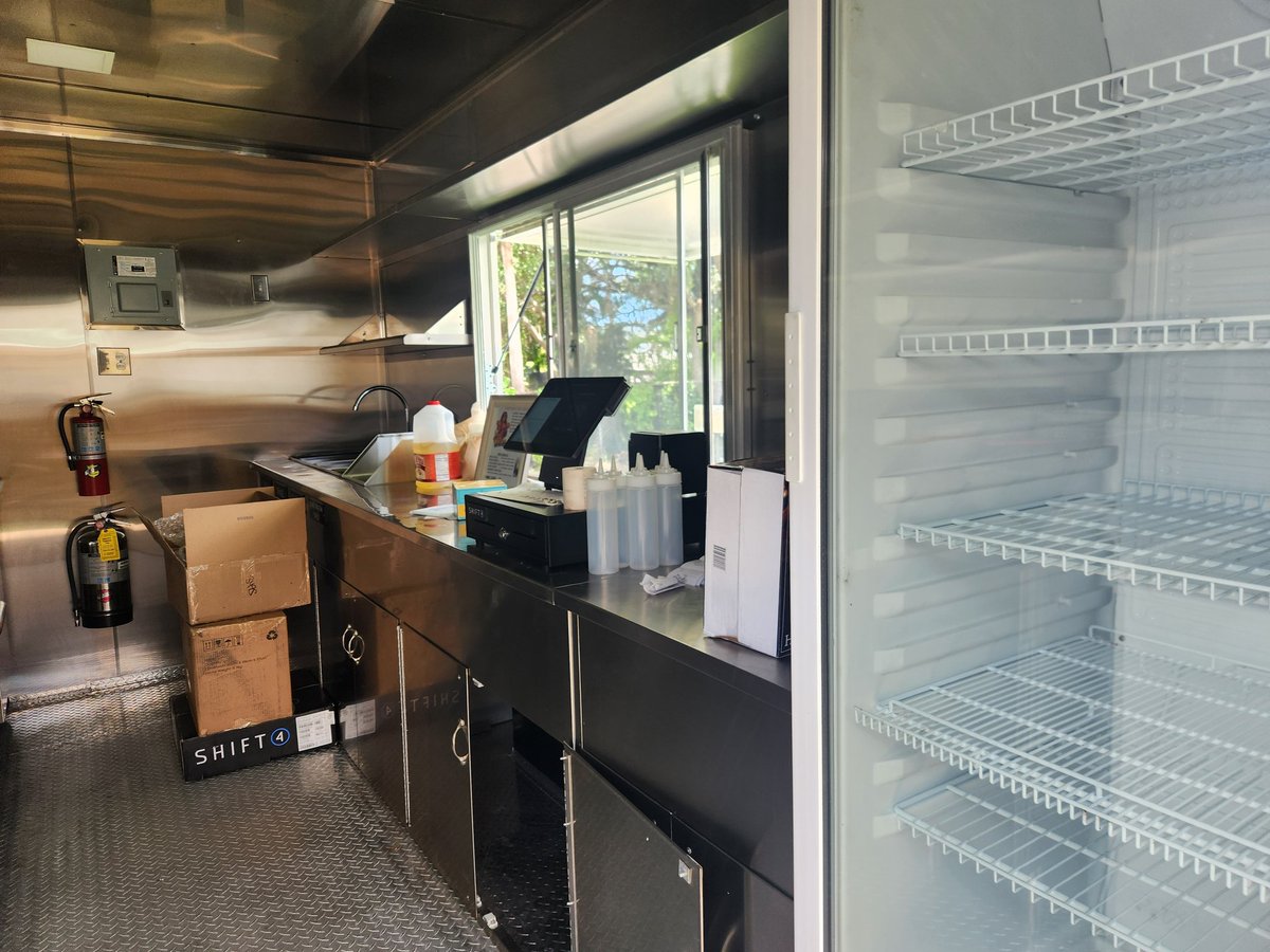 LucoP_Skytab's tweet photo. Let's Welcome TIPSY SIPS MOBILE BAR to the shift4 family, Today was the installation and training day, the customer is exited @Shift4 @SkyTabPOS https://t.co/NeVMTC1qwB