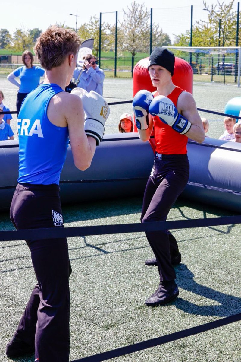 departement59's tweet image. Le Nord a fait ses Jeux à Baisieux !

Les enfants des accueils de loisirs du #Nord ont pu s’initier avec le Département à de nombreuses activités sportives aujourd’hui 🏃

De la boxe au volley en passant par du basket… nos petits Nordistes ont goûté aux bienfaits du #sport tout