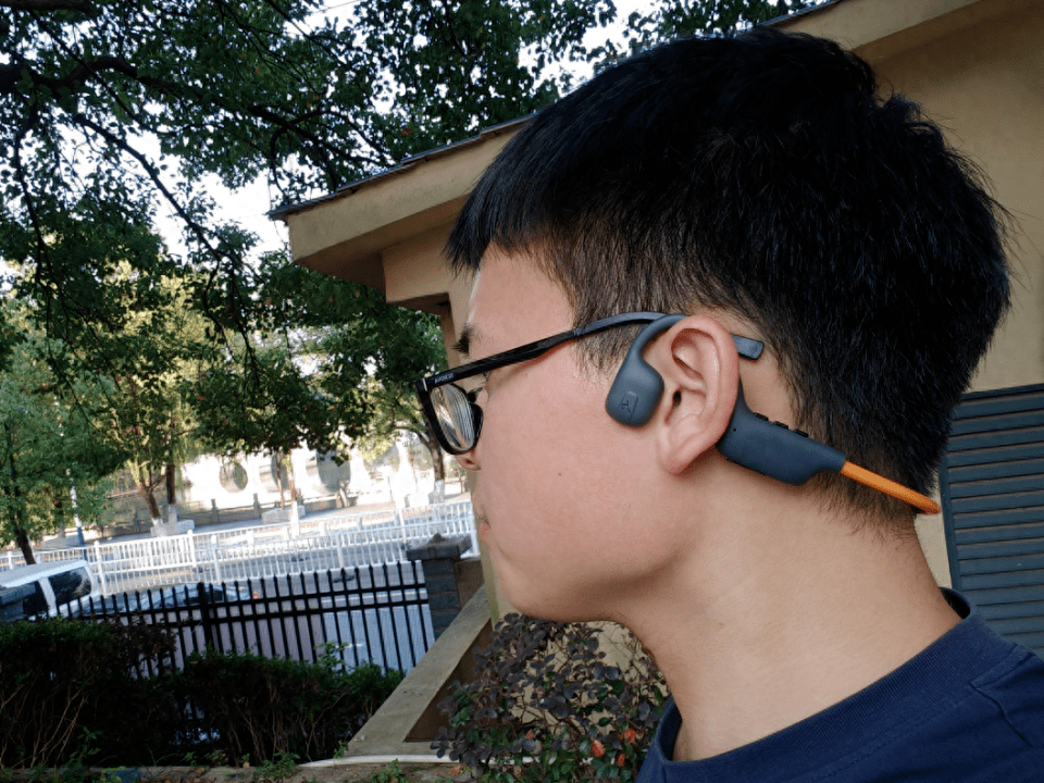 Kandeepan864967's tweet image. Dive into your favorite tunes with crisp, immersive sound—every beat, every lyric, crystal clear. Turn up the volume, let the music take you away  #MusicVibes #SoundExperience