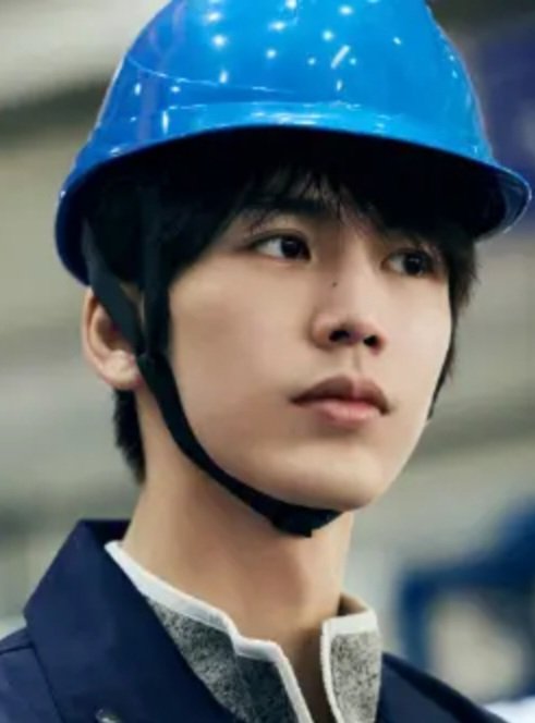 RYOUMYCOSMOS's tweet photo. Working hard💪
#ZhangLinghe #WildAid https://t.co/e0Comuqi9G