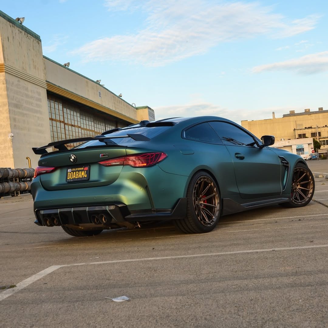 autochat360's tweet photo. BMW M4 CS😍 https://t.co/EkzeAxTJER