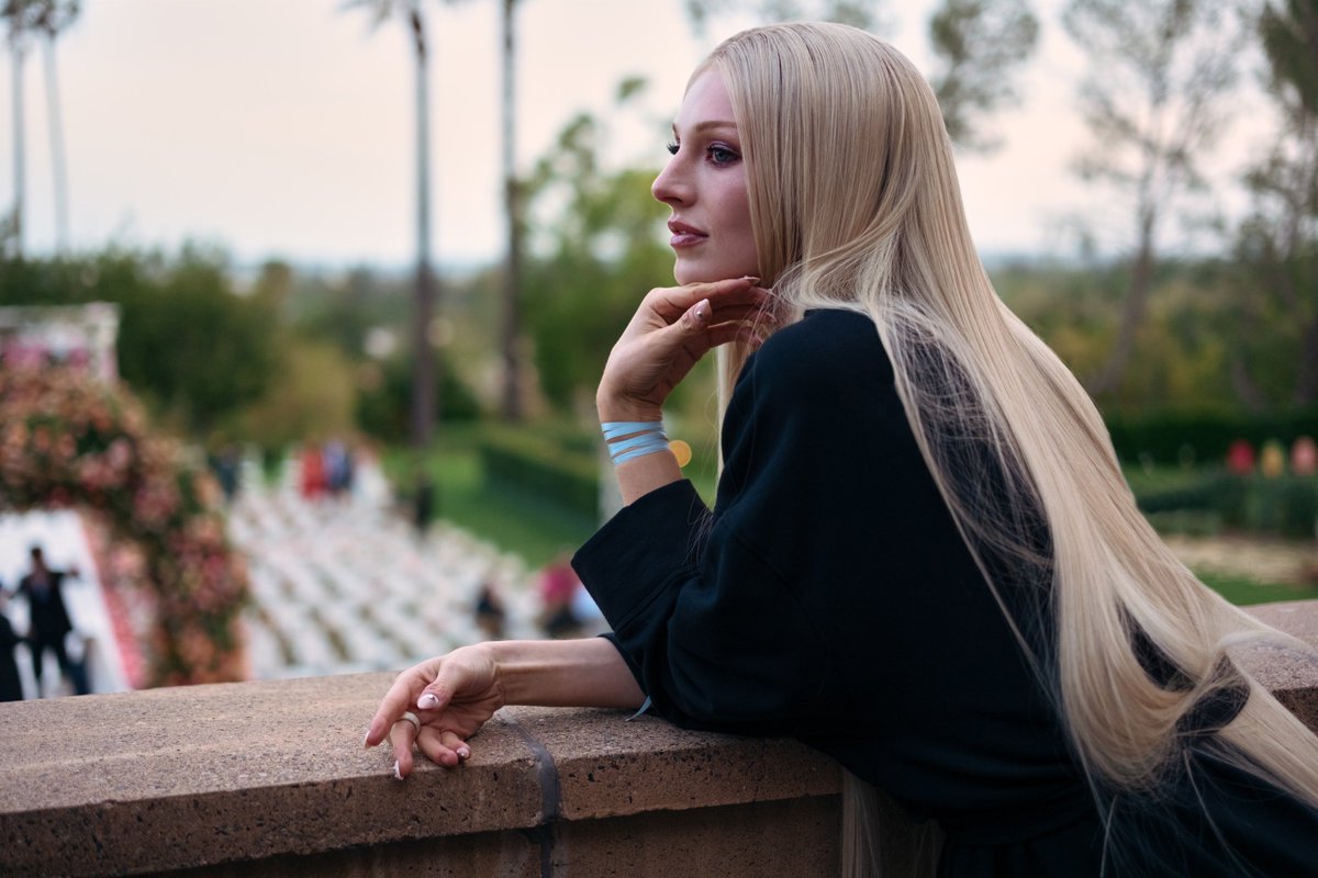 Hunter Schafer Central tweet media