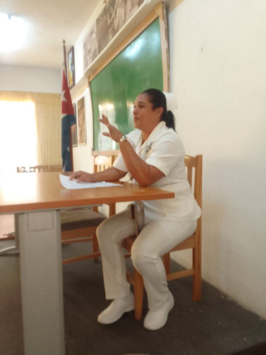 LicetGil's tweet photo. Los enfermeros del HPAP de Guantánanamo  hacen honor a  la Jornada por la Pediatría,
 mediante capacitanes continúas, con el objetivo de seguir brindando una atención de calidad en los servicios prestados. #seccionindependientedeenfermeria #Saludguantananamo https://t.co/xiU0nl9vjf