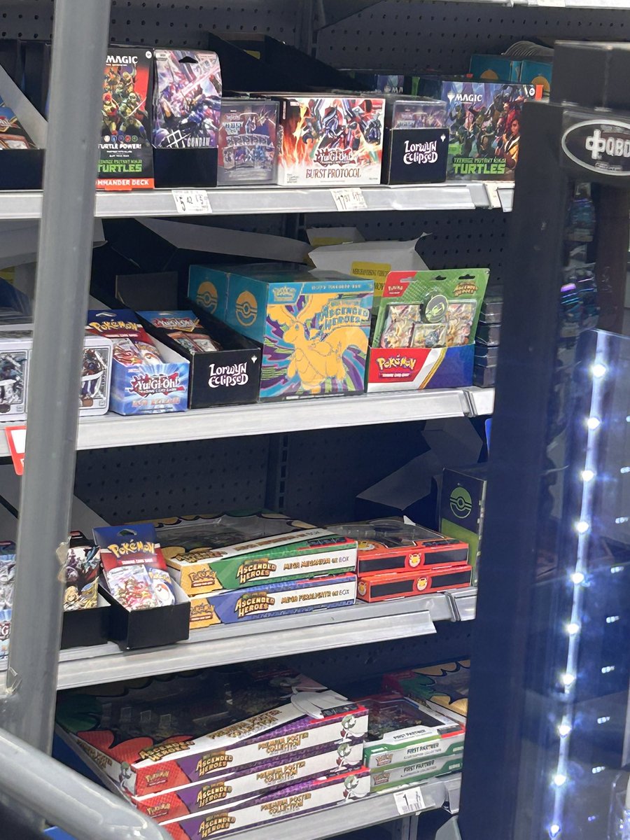 PaĐrinu’s 🐕 TCG tweet media