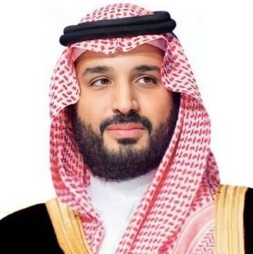 AlaAlsorori42's tweet photo. *الملك الشاب الداهية محمد بن سلمان 👑*

هذا مو ولي عهد... هذا زلزال غيّر خريطة السياسة والاقتصاد والتاريخ.

*ذكي؟* سبق جيله بعشر خطوات. يشوف اللي غيره ما يتخيله.  
*داهية؟* يقلب الطاولة على الكبار بابتسامة، ويصنع واقع جديد والعالم يتفرج.  
*حكيم؟* قرار واحد منه يوزن بلد، ورؤية واحدة منه تبني مستقبل أمة.

محمد بن سلمان ما جا يحكم. جا يصنع عصر اسمه "السعودية العظمى".  
رؤية 2030 كانت حلم على ورق... حوّلها مشاريع تدق الأرض وتكلم العالم بلغته.

نيوم، القدية، البحر الأحمر، الدرعية... أسماء كانت خيال، اليوم صارت واقع يصفق له الخصوم قبل الأصدقاء.

هذا الشاب قلب المعادلة: من دولة نفطية لدولة تصنع المستقبل. من تابع لقائد. من مستورد للأفكار لمصدر للقرار.

التاريخ راح يكتب: "هنا حكم محمد بن سلمان... وهنا بدأت السعودية الجديدة".

*سيدي محمد: الهيبة، الدهاء، الحكمة... كلها اجتمعت فيك* 🇸🇦🔥

@alaalsorori42