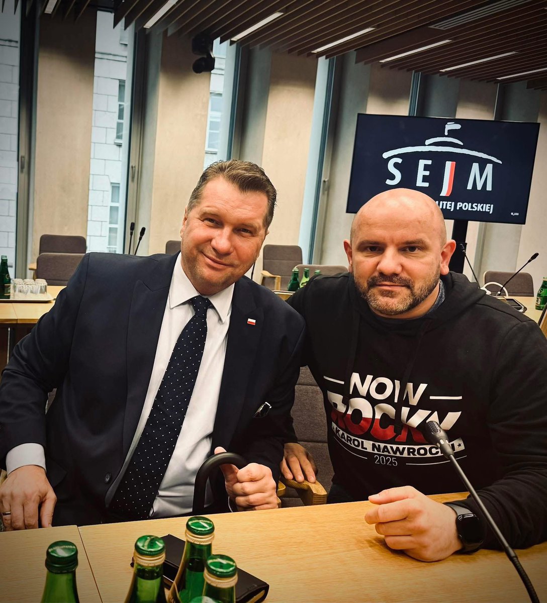 PILNE❗️20:20 ⏰ prof. Przemysław Czarnek_ <a href="/CzarnekP/">Przemysław Czarnek</a> poseł <a href="/pisorgpl/">Prawo i Sprawiedliwość</a> w <a href="/RepublikaTV/">Telewizja Republika 🇵🇱 #włączprawdę</a> 🇵🇱