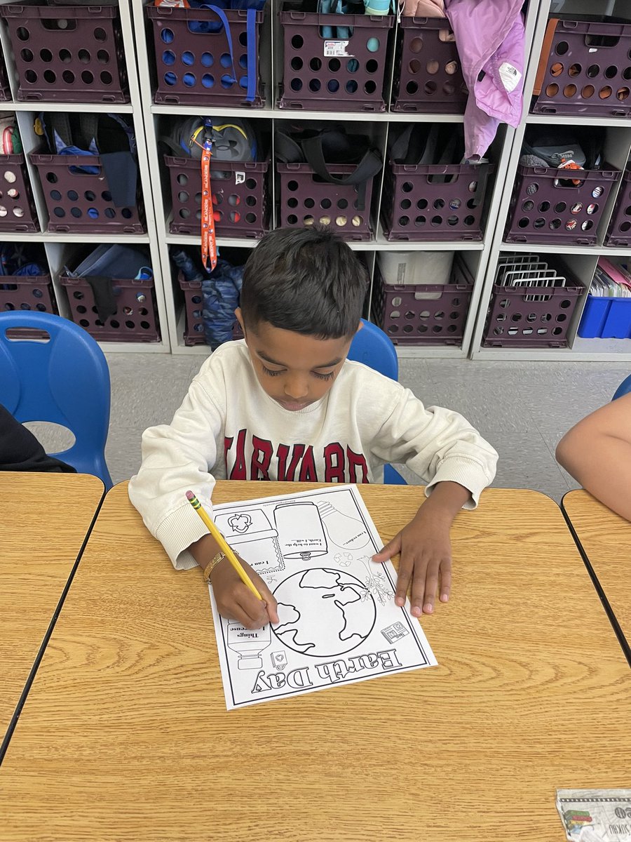 Davison Avenue tweet media