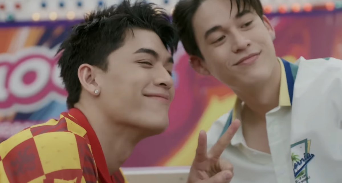 mayaonline2002's tweet image. หรือ “#OnlyFriendsDreamon EP.9” ศุกร์นี้มีคนใจเจ็บ! หลังจากที่ “แจ็ค” #EarthPirapat กับ “ดีน” #mixxiw เพิ่งรีเทิร์นรัก และหัวใจของ “อาโนลด์” #JossWayar กับ “ตั้ว” #GawinCaskey เต้นเป็นจังหวะเดียวกัน รวมถึง “ราฟฟี่” (บูม ธราธร) ที่รู้ซึ้งแล้วว่า “โรม” (อู๋ ธนบูรณ์)