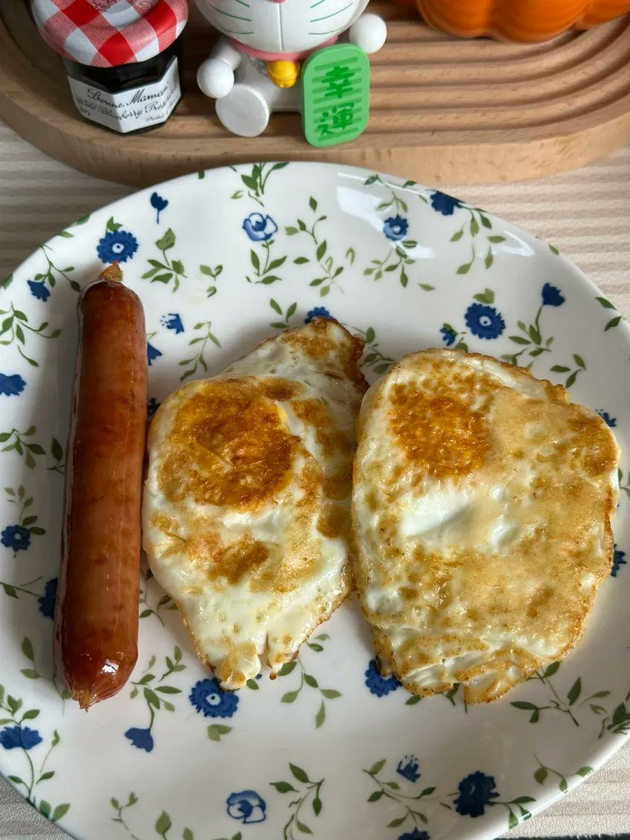 rajeevg40088112's tweet image. 10-Minute Avocado Egg Toast   Sourdough slice, mashed avocado, fried egg, red pepper flakes + a pinch of salt. Quick, creamy, protein-packed—perfect for busy mornings! #HomemadeBites #EasyRecipes