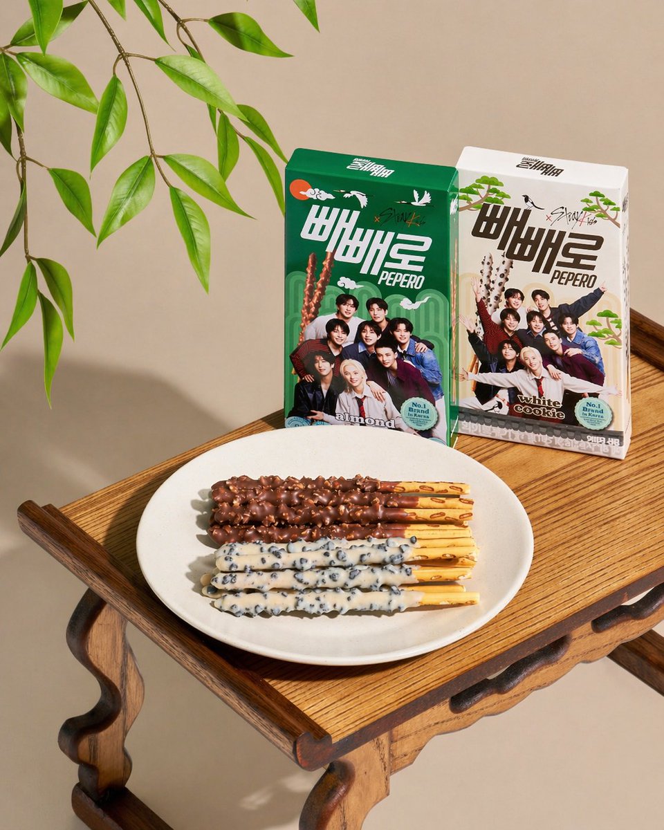 JaponShop's tweet image. 🎤🍫 PEPERO STRAY KIDS | WHITE COOKIE &amp;amp; CHOCOLATE 🍫🎤
K-pop + snack 😏
🤍 White Cookie (choco blanco + galleta)
🍫 Chocolate clásico

Crujientes, cremosos y coleccionables 💥
👉 Disponible en JaponShop.com
#StrayKids #Pepero #KFood #JaponShop