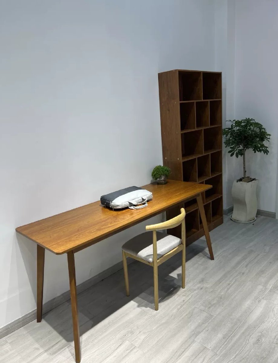 Guigoz15's tweet image. "Upgrade your desk with 3 key moves:  1. A compact lamp for eye comfort   2. A tray to corral pens/phone   3. A small plant for fresh vibes   Minimal, organized, actually productive.  #DeskGoals #OfficeHacks"