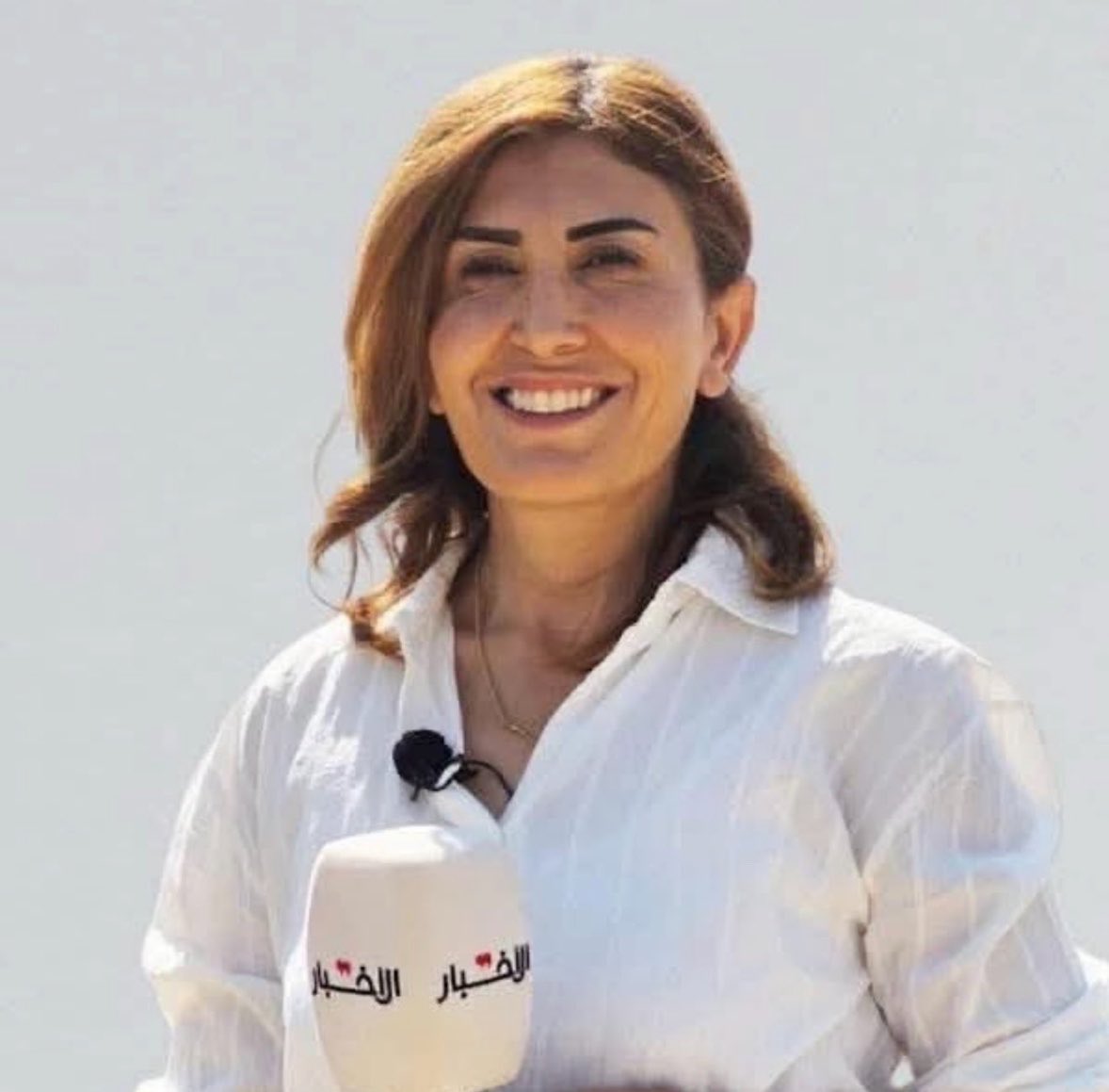 hamade_ghada's tweet photo. ليست فاجعة بل فضيحة دولة
الصحفية  #آمال_خليل تحت الردم تستغيث ولا قرار ولا ضغط ولا حتى موقف
 إرادة غائبة وقيمة إنسان منهارة
حين تُترك حياة إنسانة للموت تحت الأنقاض بينما السياسة تتحرك فقط حيث المصلحة
فهذا يعني شيئاً واحداً
أننا خارج أولوياتهم…عيب عليكم #جوزف_عون
#نواف_سلام https://t.co/1eXj9GSdJA