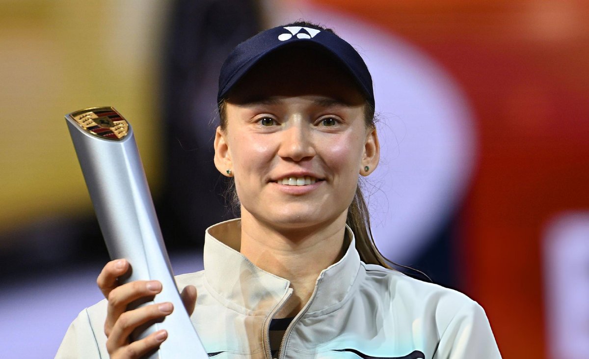 sebsharfam2's tweet image. For the collectors (like me😅)
Here a mini thread of 3 posts of pictures of Elena Rybakina at Stuttgart, with good quality pictures.
They all are idéal for a wallpaper 🖼
#WTA
📸Getty