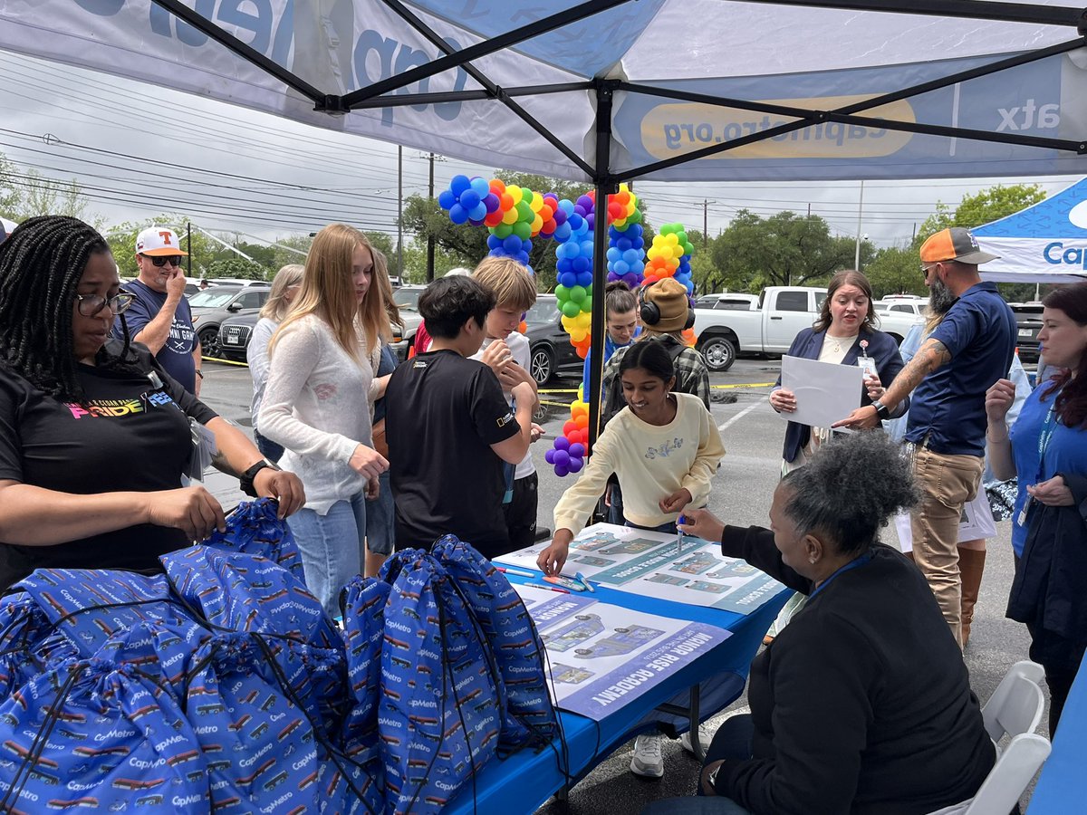 CapMetroATX's tweet photo. Happy Earth Day! 🌎🚌💙🌱

Today, we're revealing 4 vehicles wrapped in student artwork focused on sustainability!

@CreativeATX https://t.co/1X1HLWtGQ0