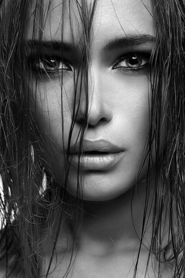 muhammadrazari2's tweet photo. The eyes of love test the moment. You don't become a suitor by taking measurements. https://t.co/8NthJBqxdM