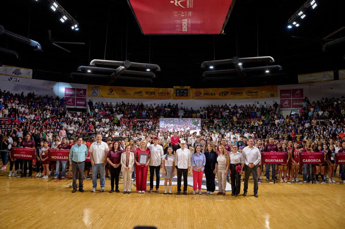 AlfonsoDurazo's tweet photo. Inauguramos los Juegos Deportivos de Educación Básica, un encuentro que fomenta la sana convivencia, el respeto y el espíritu de equipo entre nuestras y nuestros estudiantes.
Celebramos el esfuerzo, la disciplina y el talento de niñas, niños y jóvenes que, a través del deporte, construyen hábitos saludables y fortalecen su desarrollo.

#sonorasetansforma #tierradeoportunidades