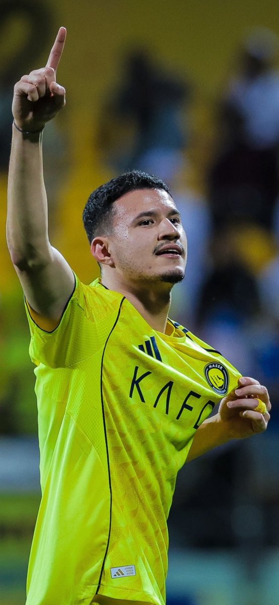 حبر أصفر tweet media