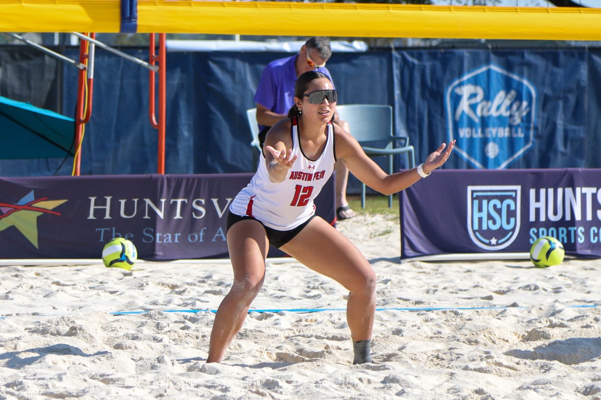 GovsBVB's tweet photo. The Govs will now face #4 North Alabama in an elimination game tomorrow at 12:00 PM CT🎩🏖️🏐

#SandyGovs | #LetsGoPeay https://t.co/vLrmpuXHPw