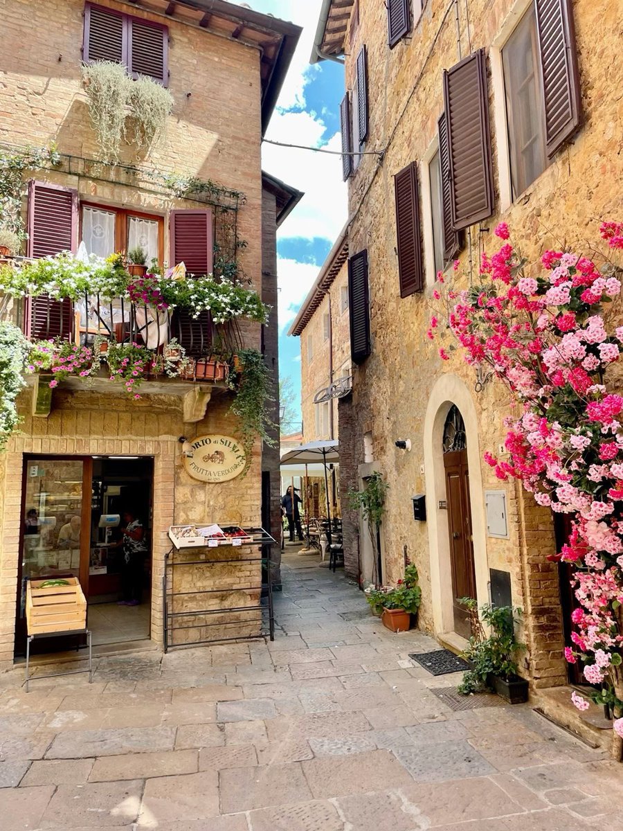 moraimauy's tweet image. Pienza 
                 Tuscany 
                                     #Italy