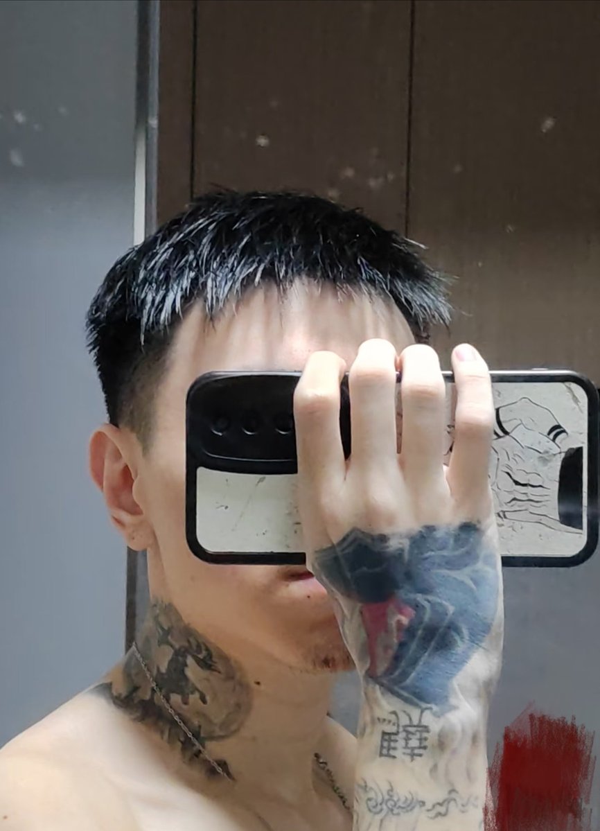小狗九岁了 他还能长大成几岁  我还有四年 希望他还可以努力成长