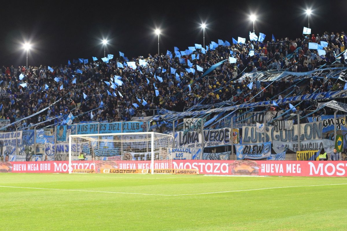 dantetrezza's tweet photo. @josuegomelsky1 @VolvamosA1era @romann_cala @todoxtemperley @SiempreGasolero @gonzaloroldan7_ Diferencias, nosotros en cualquier cancha, ustedes ni la suya, ándate a tu casa Josué, vas a estar así todos los días, https://t.co/fvlxgIbZGy