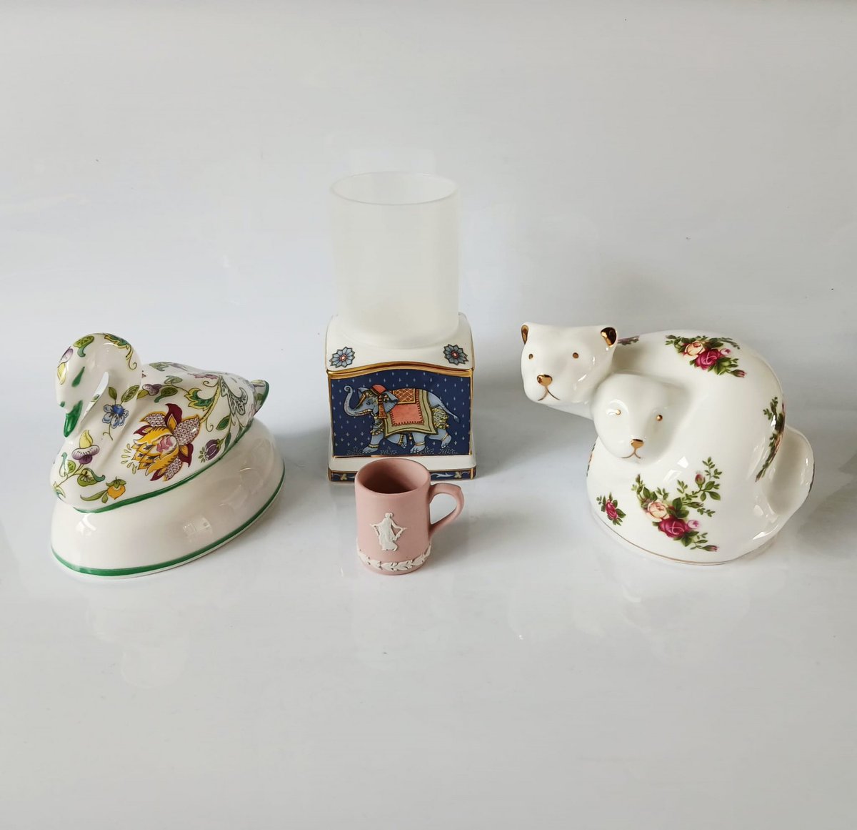 nivagcollects's tweet image. based in #Sheffield #supportsmallbusinessowners we have a great range of collectables and curios which is perfect for a #treat or a gift pop by and take a #peekaboo nivagcollectables.co.uk