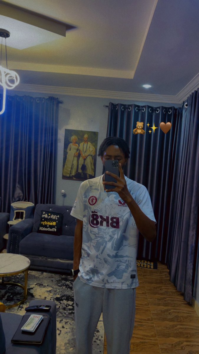 ỌBA DÉLÉKÈ  👑 tweet media