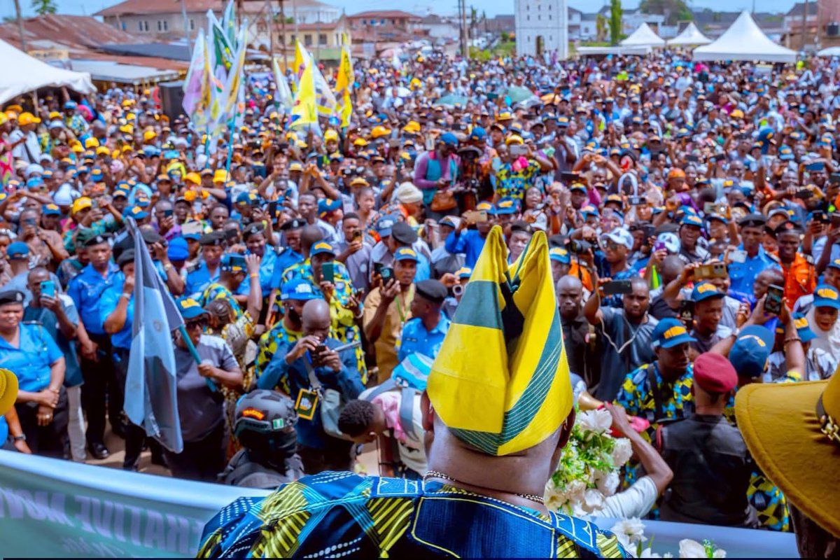 cooldejay's tweet image. Massive backing in Ile-Ife 💥
30,000+ Igbekele Oluwa Cooperative members endorsed @AAdeleke_01 at Enuwa, pledging to vote and defend their votes.
#Osun2026
 #IleIfe 
#Grassroots 
#Imoletill2030