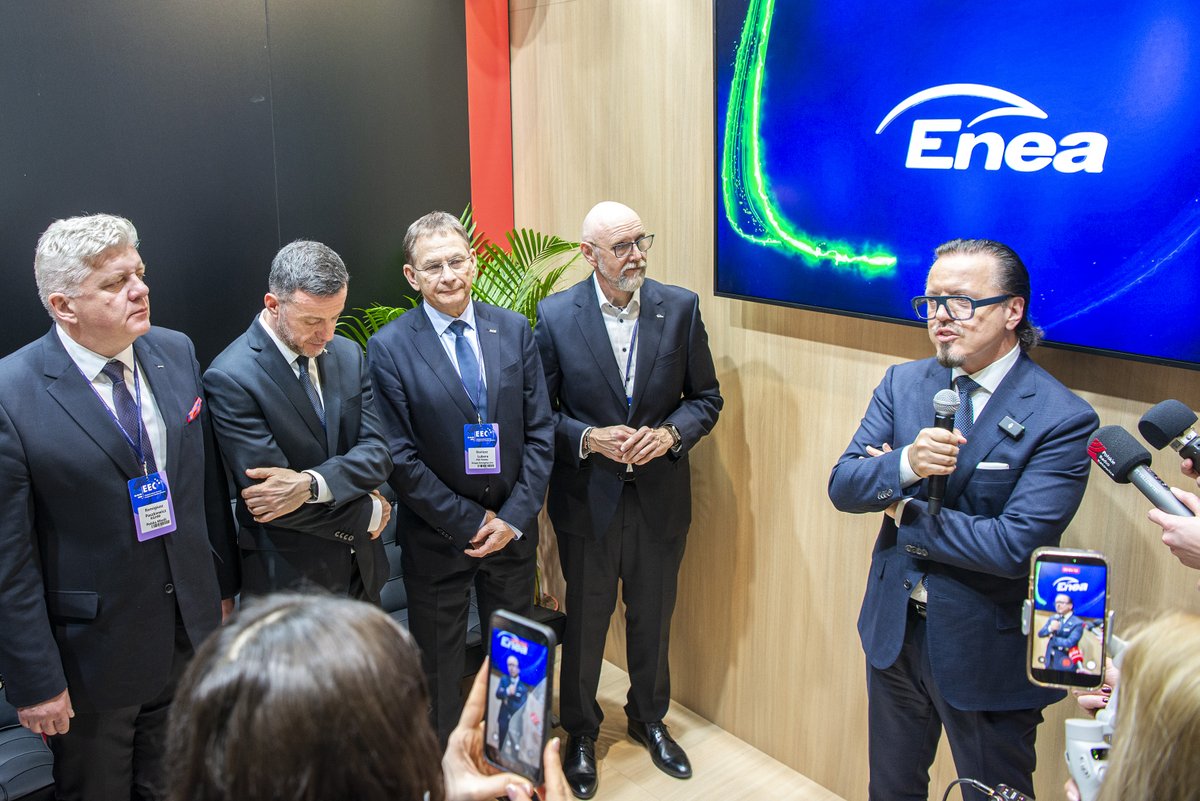 Grupa_Enea's tweet image. #EneaEKG na #EEC2026 👉 #LocalContent to strategiczny obszar naszej działalności, jesteśmy otwarci na rozmowy nt. wzmacniania udziału 🇵🇱 firm w kluczowych dla #TransformacjaEnei inwestycjach 💪 Dowód? Wspólna przestrzeń projektu @MAPGOVPL pn. „Local Content. Z korzyścią dla