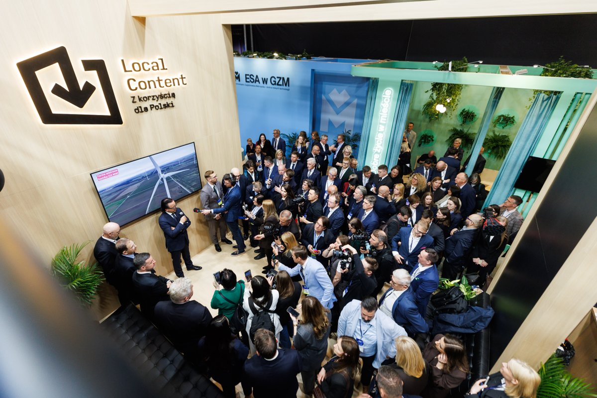 Grupa_Enea's tweet image. #EneaEKG na #EEC2026 👉 #LocalContent to strategiczny obszar naszej działalności, jesteśmy otwarci na rozmowy nt. wzmacniania udziału 🇵🇱 firm w kluczowych dla #TransformacjaEnei inwestycjach 💪 Dowód? Wspólna przestrzeń projektu @MAPGOVPL pn. „Local Content. Z korzyścią dla