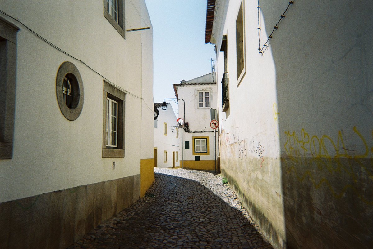 Íkaro, vírgula tweet media