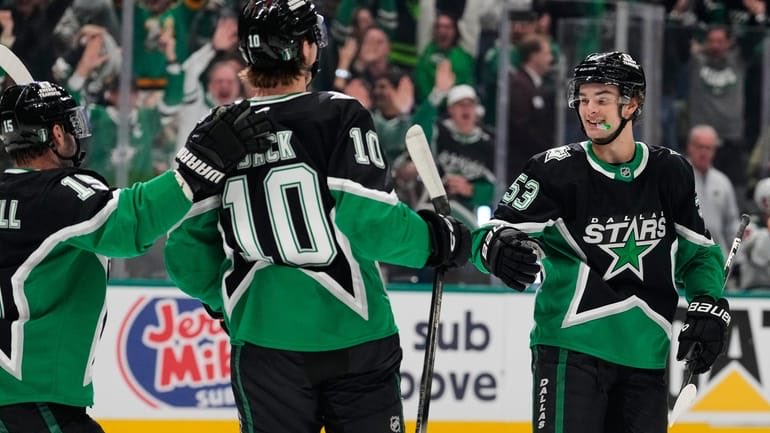 x - Clean Sheet of Ice tweet media