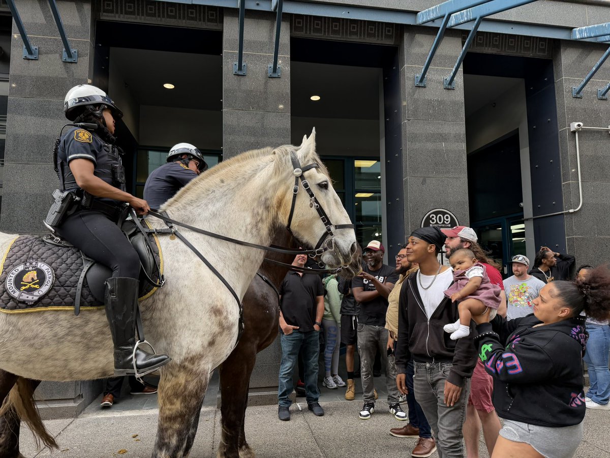 Pittsburgh Police tweet media